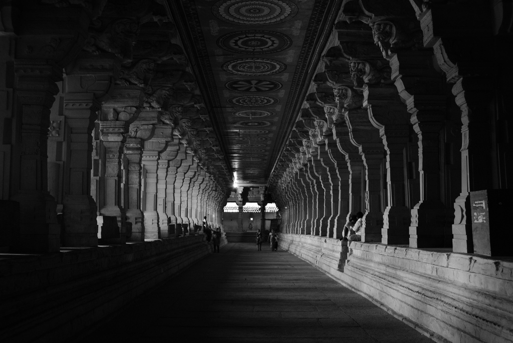Ramanathaswamy Temple, TamilNadu, India Flickr@Earth-Bound Misfit