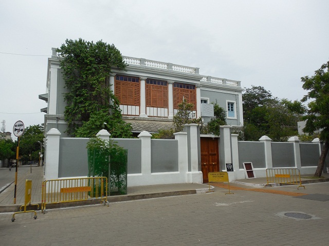 Sri-Aurobindo-Ashram-Pondicherry
