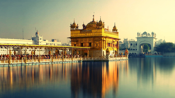 Golden-Temple-At-Morning