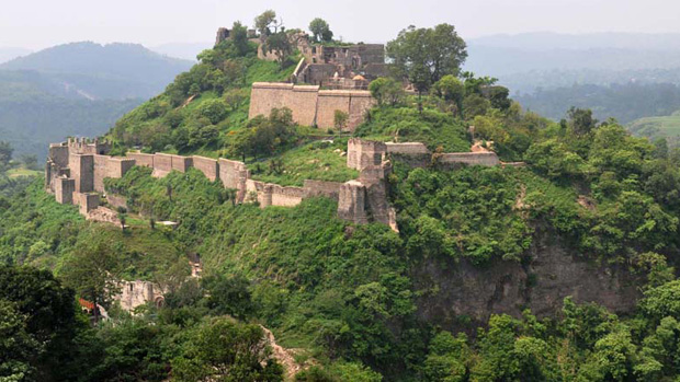 kangra-fort-from-the-east